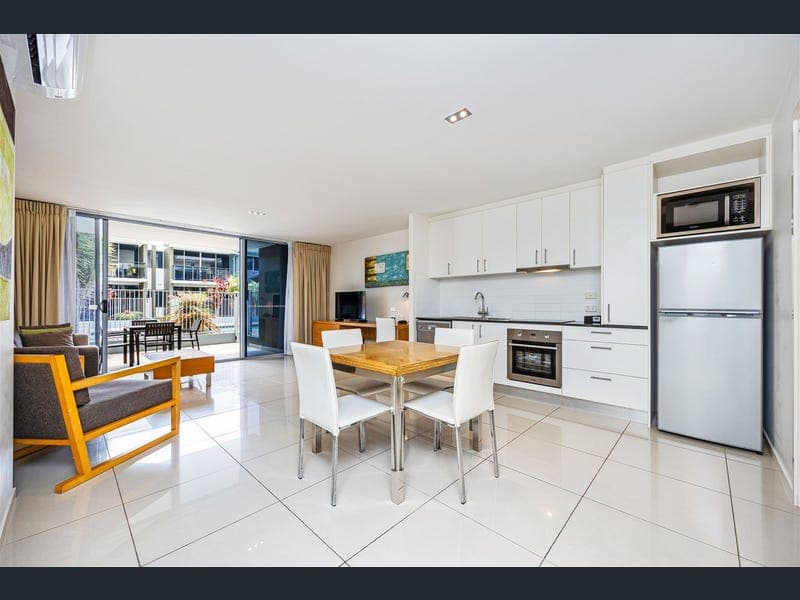 312/628 ESPLANADE, Urangan — photo 1 of 5
