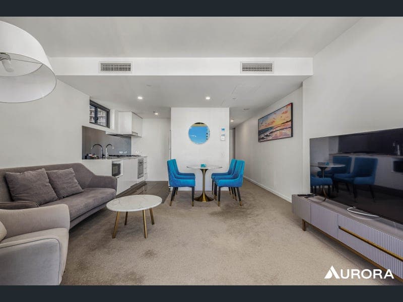 Level 23/28 Merivale Street, South Brisbane — photo 1 of 5