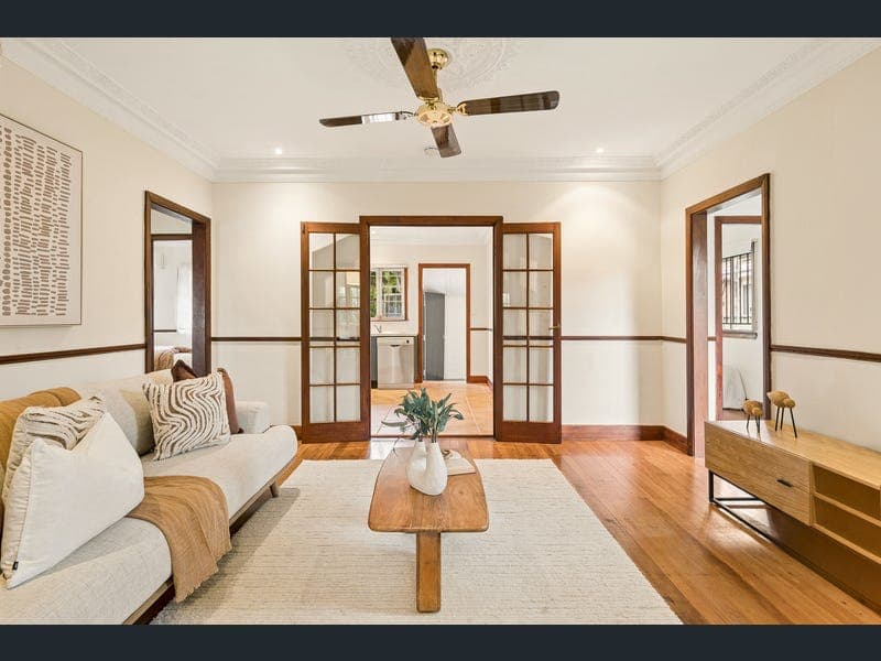 81 Junction Road, Morningside — photo 1 of 5
