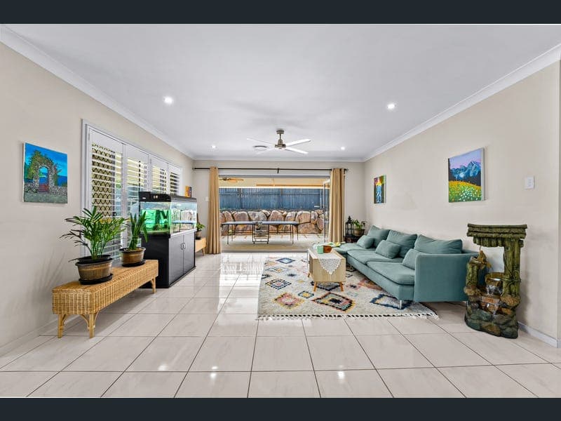 8 Platt Court, Mango Hill — photo 1 of 5