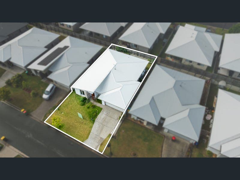 50 Mirinae Circuit, Pimpama — photo 1 of 5