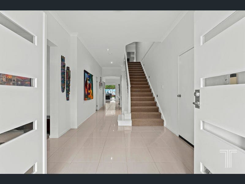 70 Eva Street, Coorparoo — photo 1 of 5