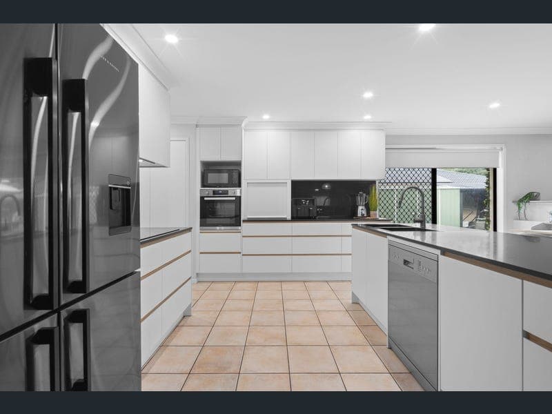 4 Langfield Crescent, Ormeau Hills — photo 1 of 5