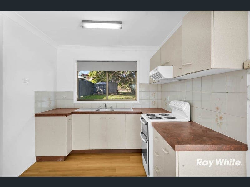 2/52 Naomai Street, Bundamba — photo 1 of 5