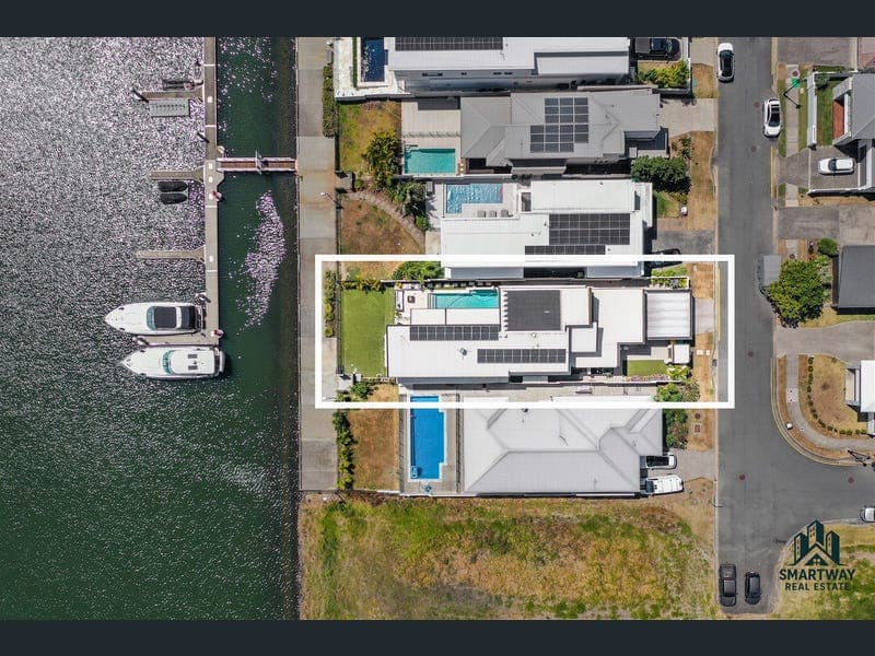 43 North View Street, Hope Island — photo 1 of 5