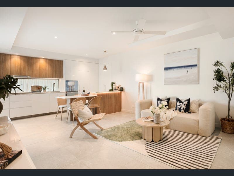 315/23 Kombi Street, Bokarina — photo 1 of 5