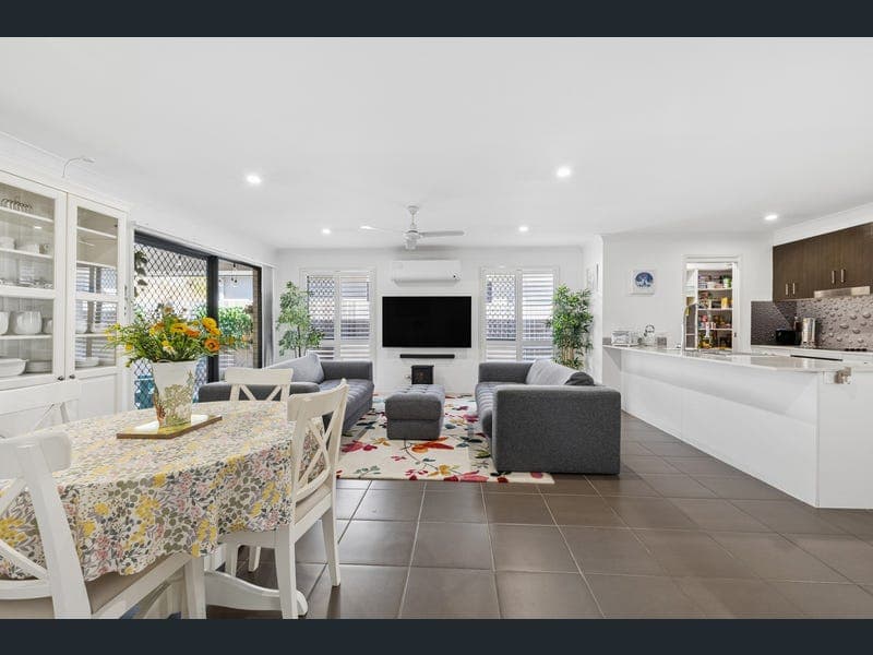 26 Crest Street, Narangba — photo 1 of 5