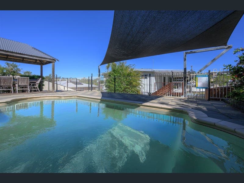 78 Kin Kora Drive — photo 1 of 5