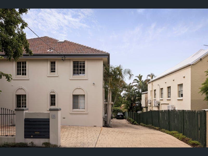 19/10 Bailey Street, New Farm — photo 1 of 5