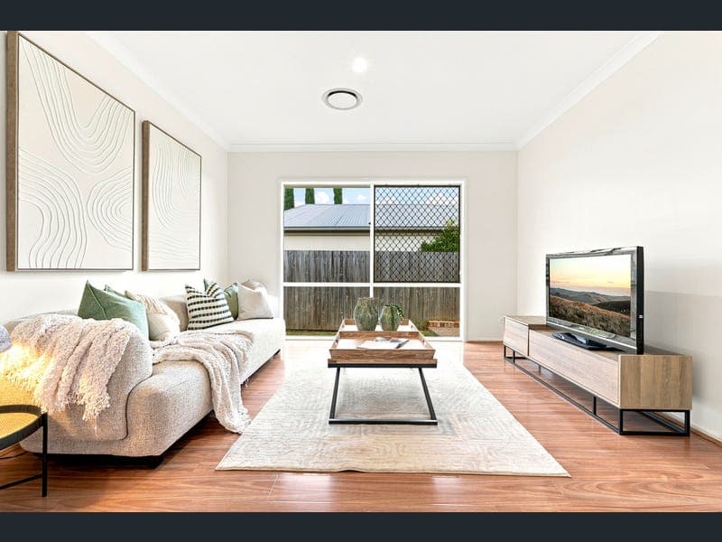 56 Valley Circuit, Kuraby — photo 1 of 5