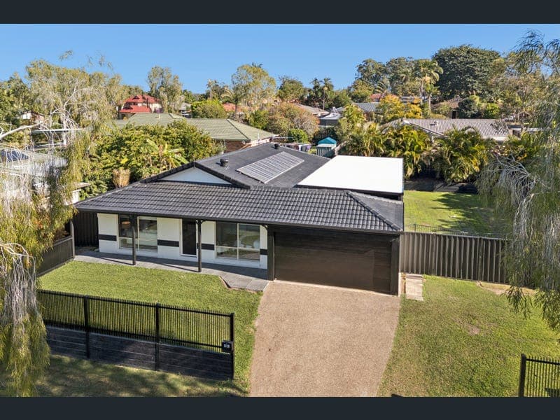 9 Aquamarine Street, Springfield — photo 1 of 5