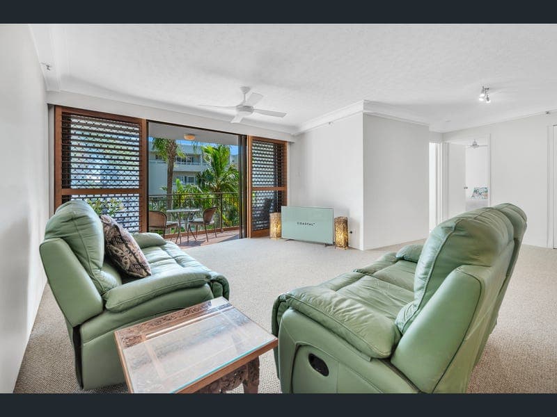 1E/973 Gold Coast Highway, Palm Beach — photo 1 of 5