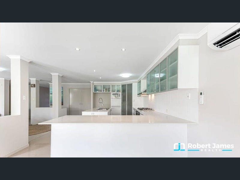 72 Griffith Avenue, Tewantin — photo 1 of 5