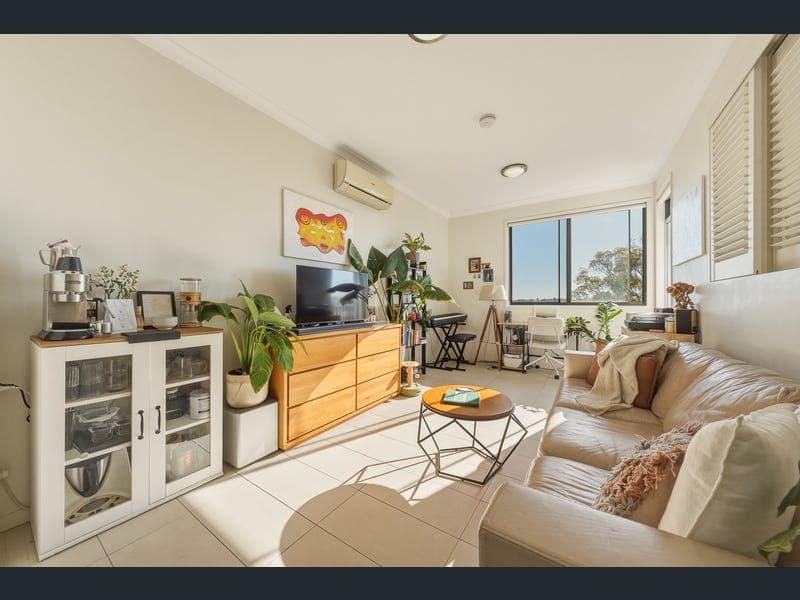 11/2 Ballymore Street, Kelvin Grove — photo 1 of 5