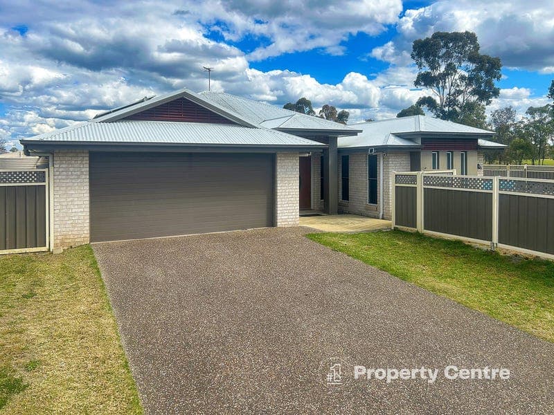 13 Glen Eagles Drive, Dalby — photo 1 of 5