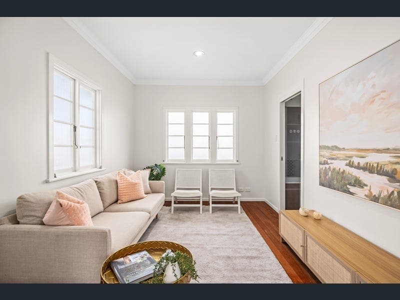 37B Buddina Street, Stafford — photo 1 of 5