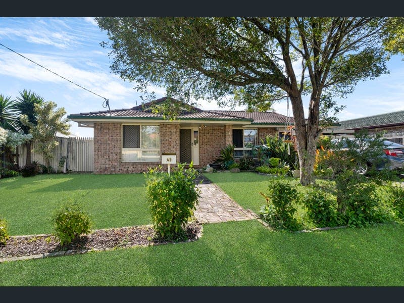 45 Bramble Crescent, Deception Bay — photo 1 of 5