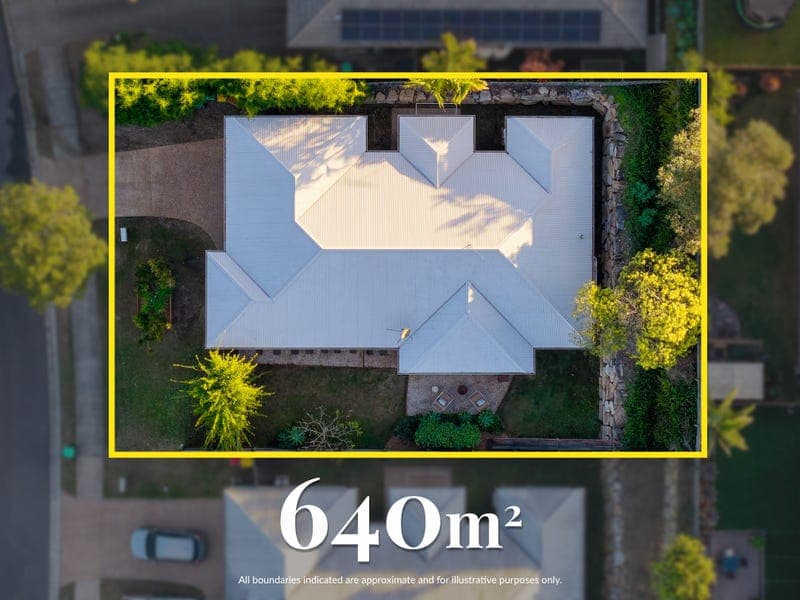 4 Romulus Circuit, Augustine Heights — photo 1 of 5