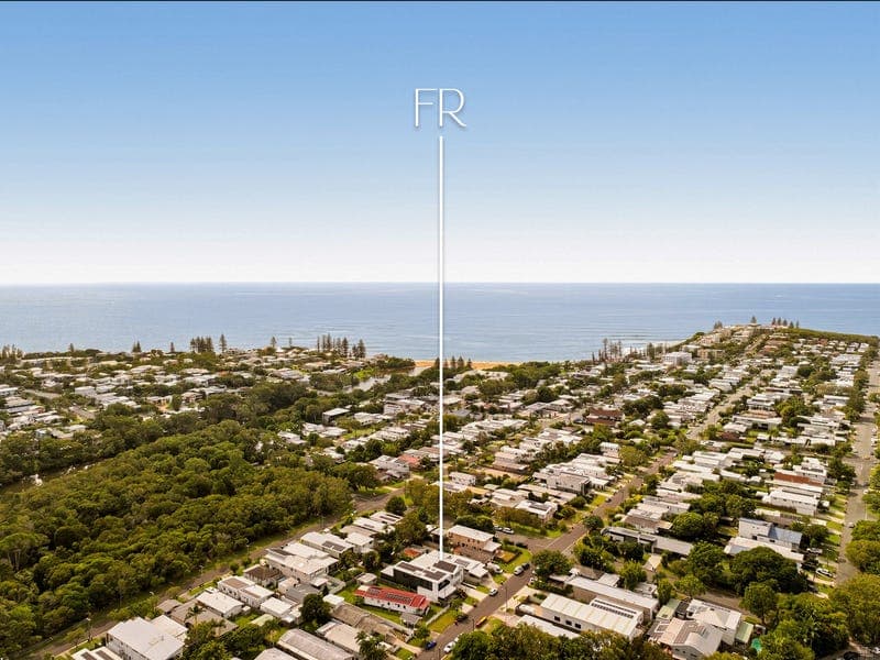 91 Nothling Street, Moffat Beach — photo 1 of 5