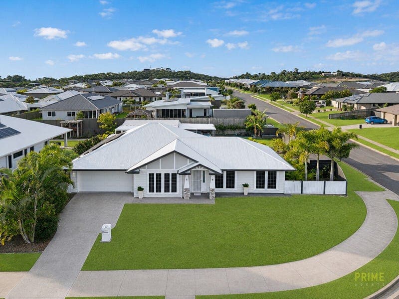 42 Spring Way, Nikenbah — photo 1 of 5