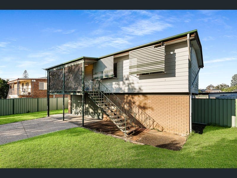 18 Woodburn Street, Marsden — photo 1 of 5