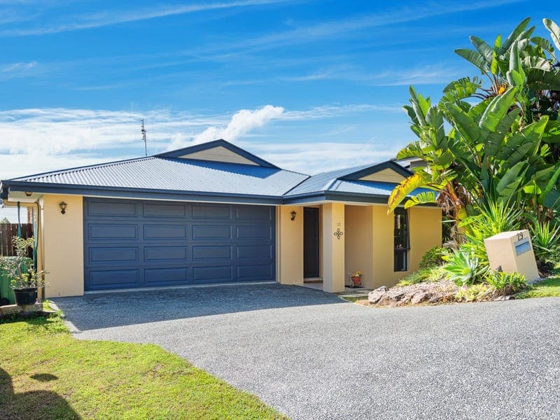 29 Diamantina Circuit, Pacific Pines — photo 1 of 5