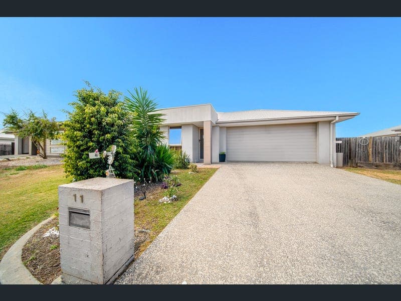 11 Jade Street, Emerald — photo 1 of 5