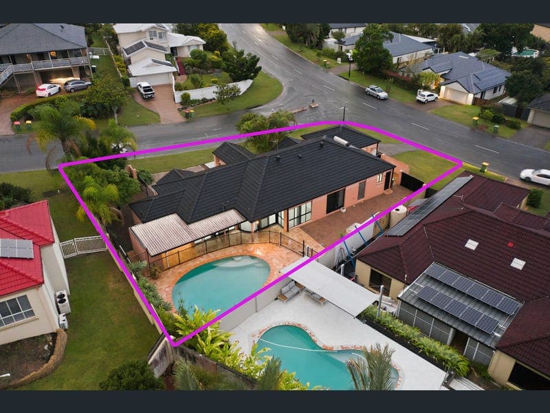 2 Neri Crescent, Arundel — photo 1 of 5