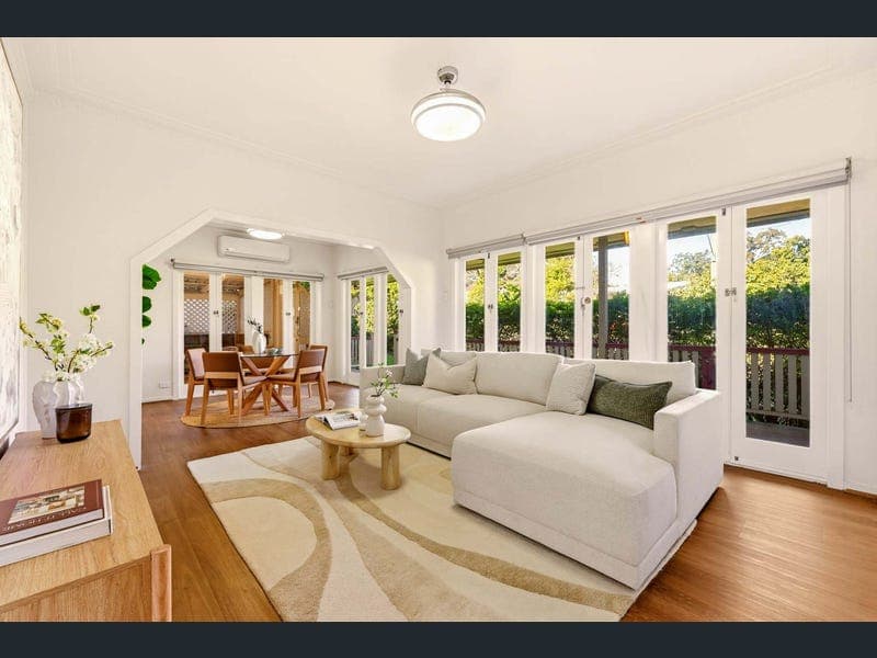 10 Coverdale Street, Indooroopilly — photo 1 of 5