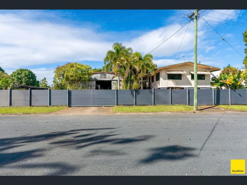 26-28 Sperring Street, Manunda — photo 1 of 5