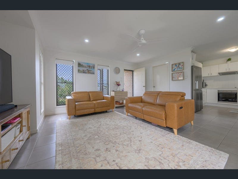 37 Tarrawonga Drive, Calliope — photo 1 of 5