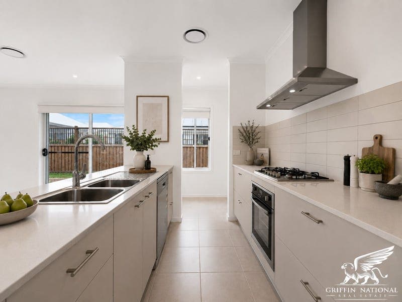 18 Waratah Street, Narangba — photo 1 of 5