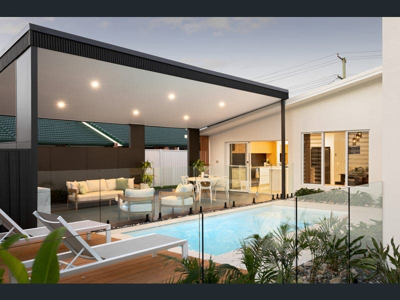 36 Baldwin Street, Golden Beach — photo 1 of 5