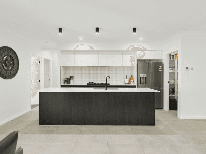 14 Foliage Street, Greenbank — photo 1 of 5