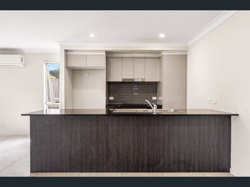41 Wright Crescent, Flinders View — photo 1 of 5