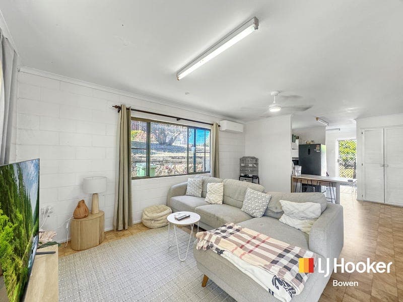 77 Poole Street, Bowen — photo 1 of 5