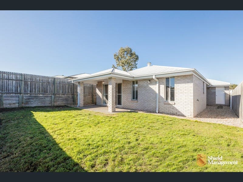 39 Norton Sands Drive, Redbank Plains — photo 1 of 5