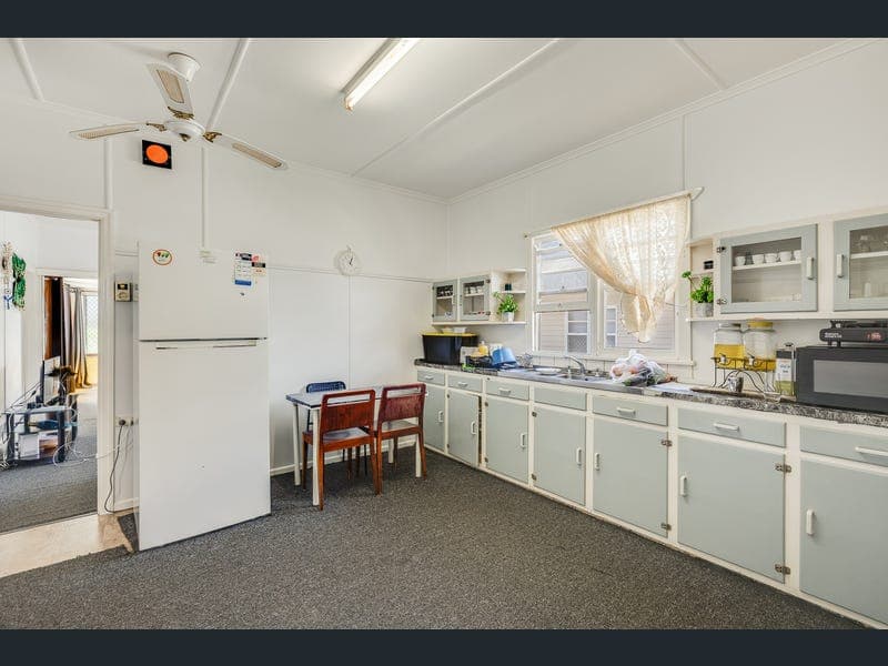 22a Warwick Street, Harristown — photo 1 of 5