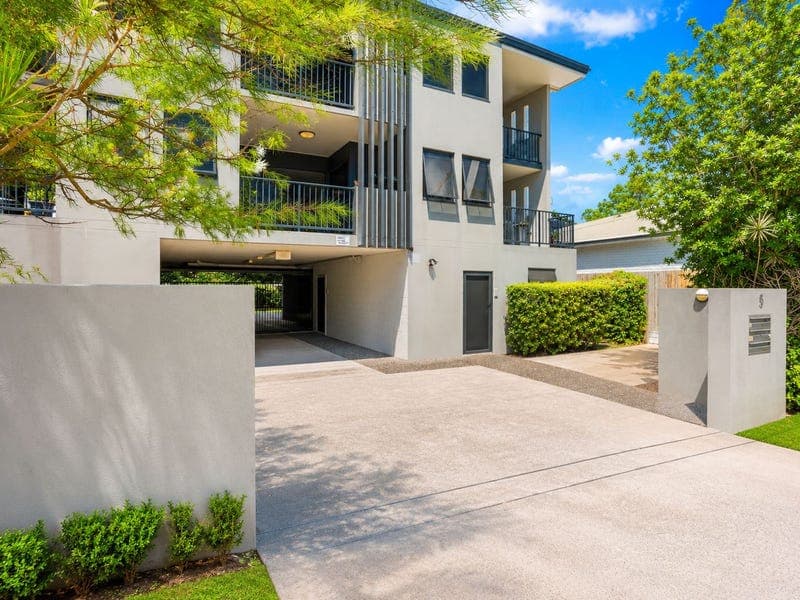UNIT 3/5 Hodgson Street, Zillmere — photo 1 of 5