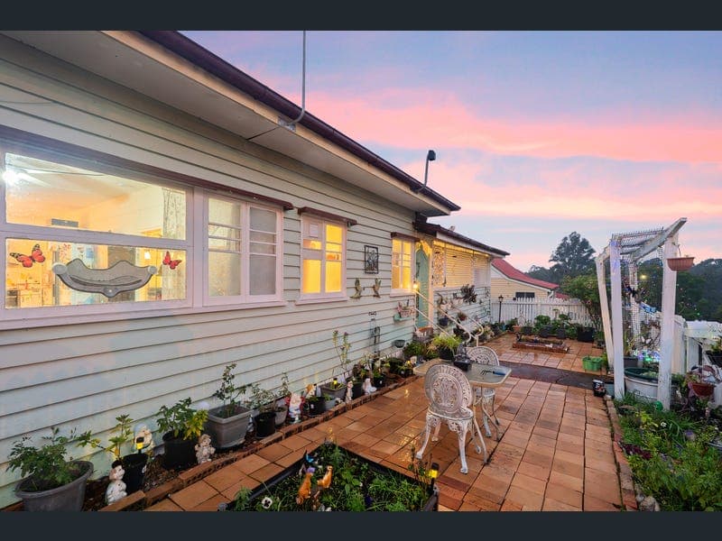 2 Eastwood Street, North Ipswich — photo 1 of 5