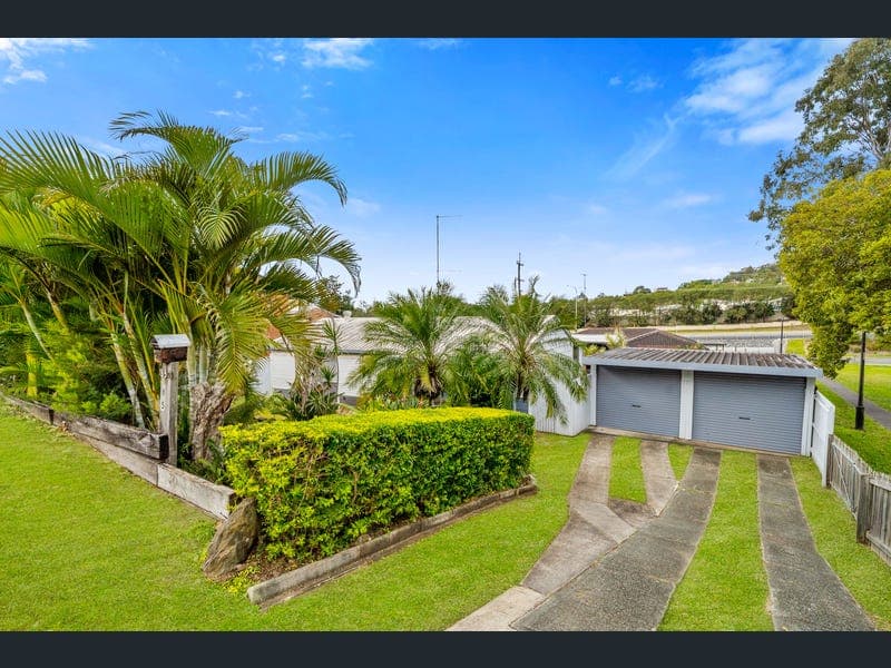 35 Yan Yean Street, Beenleigh — photo 1 of 5