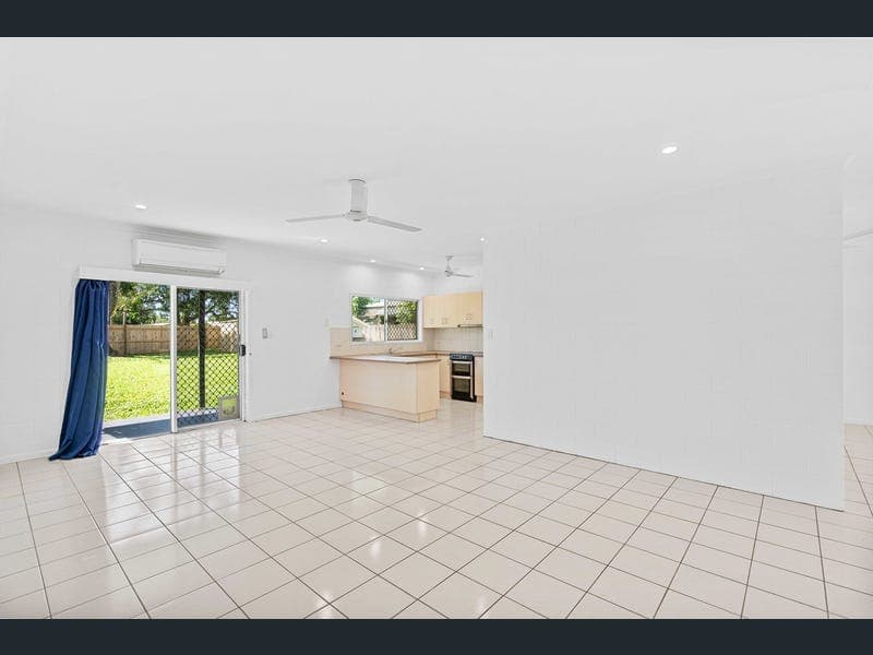 44 Cheviot Street, Smithfield — photo 1 of 5