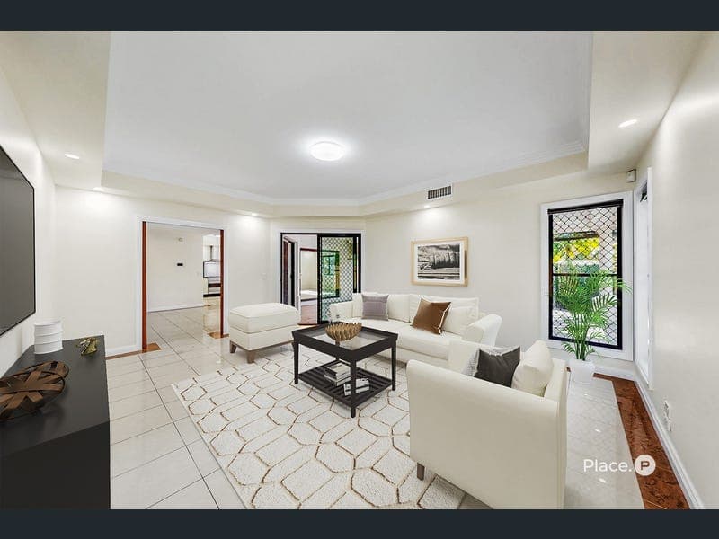 11 Gordon Place, Parkinson — photo 1 of 5