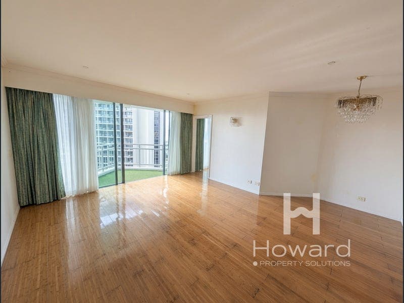11th Floor CROWN/5-1 Palm Avenue, Surfers Paradise — photo 1 of 5