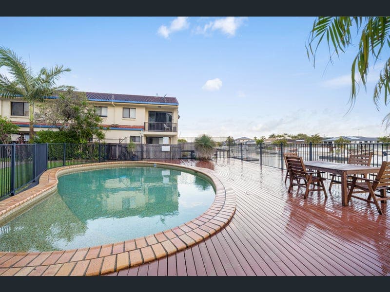 4/91 Goonawarra Drive, Mooloolaba — photo 1 of 5