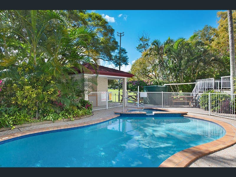 2/54 Dutton Street, Coolangatta — photo 1 of 5