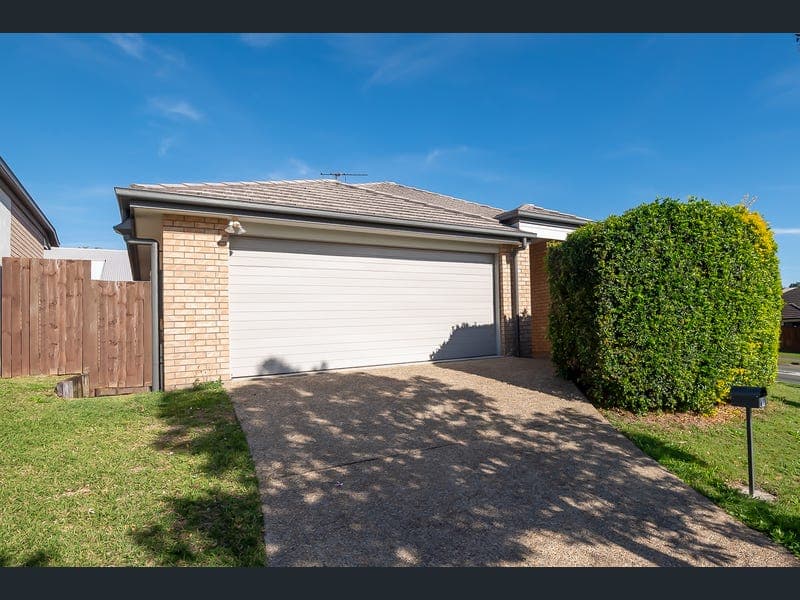 41 Lakes Entrance Drive, Springfield Lakes — photo 1 of 5