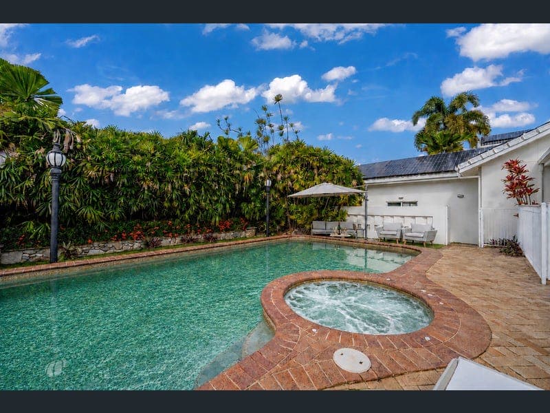 17-18 Orton Avenue, Kewarra Beach — photo 1 of 5