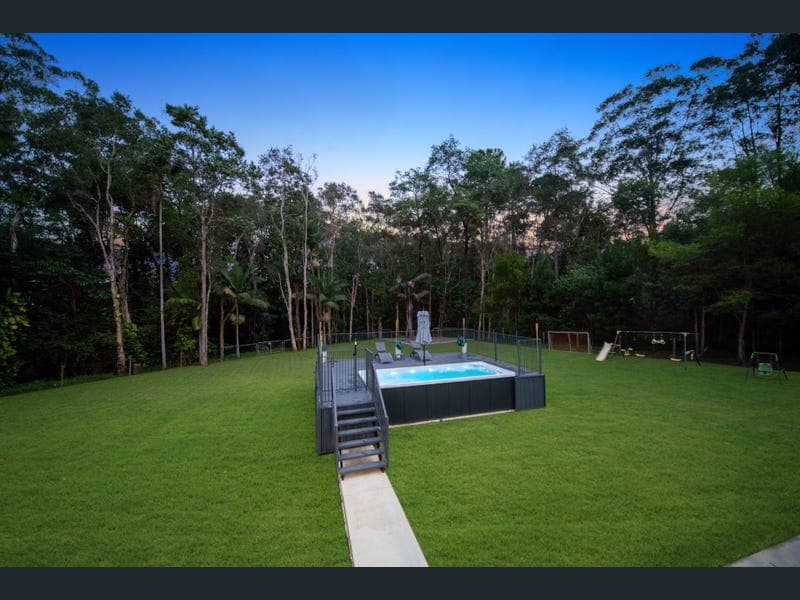 98 Lindeman Road, Beerwah — photo 1 of 5