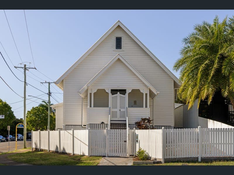 223 Bonney Avenue, Clayfield — photo 1 of 5